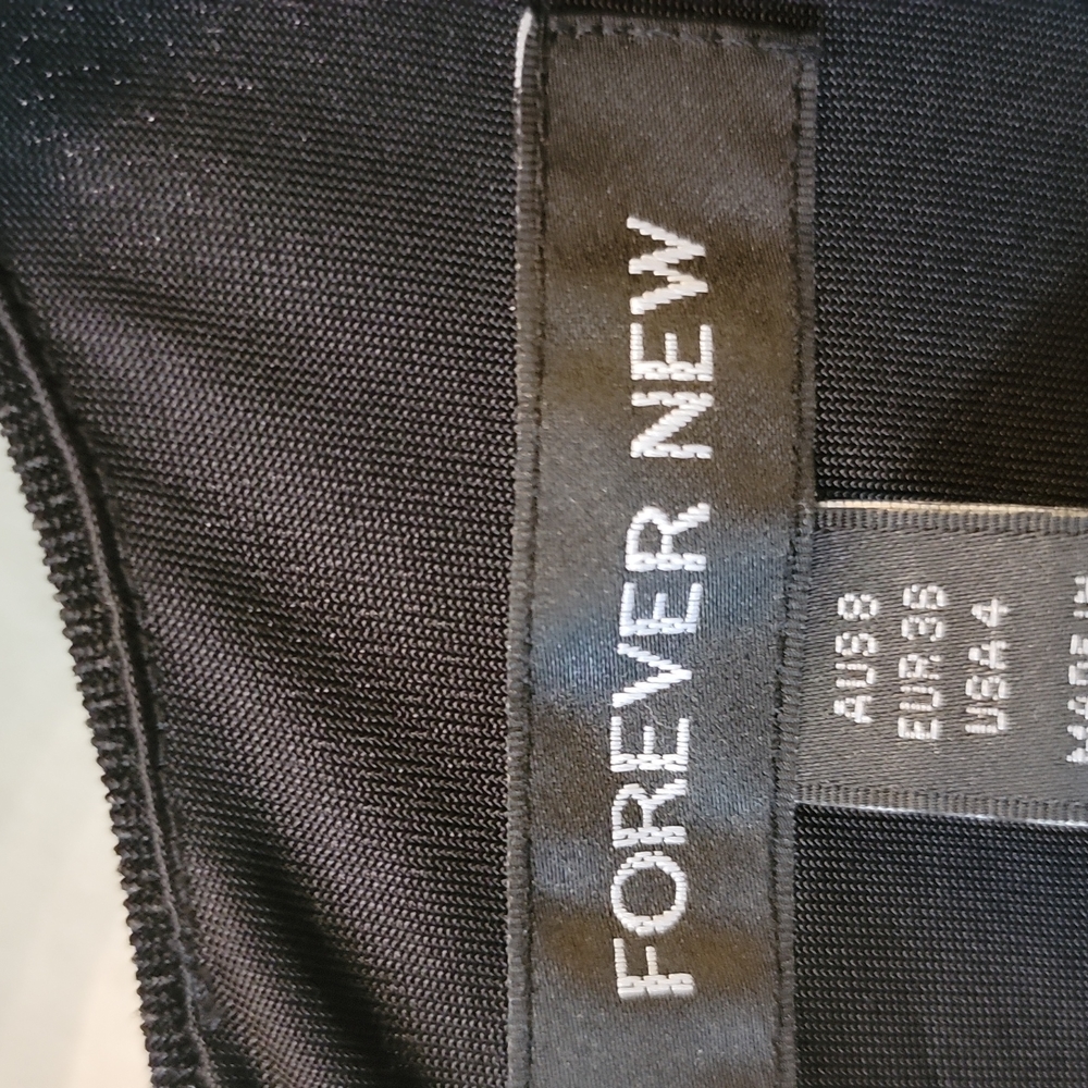 # 46. FOREVER NEW DRESS. - Picture 9 of 12